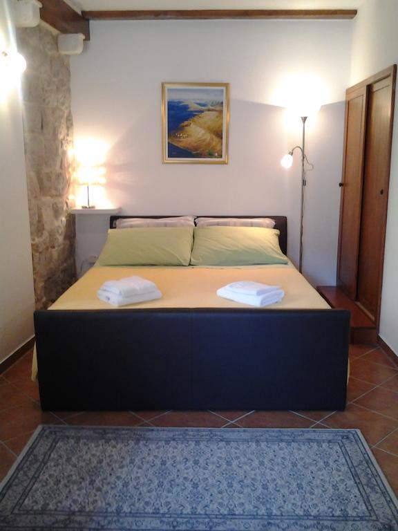 Donika Apartament Komiža